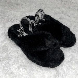BCBGeneration, Black Faux Fur Slippers, Size: 10M